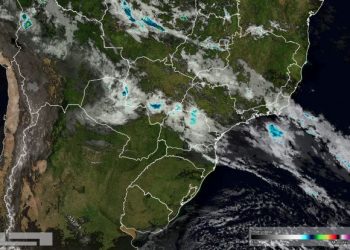 Foto de satélite divulgada pelo Simepar nesta segunda (21)
