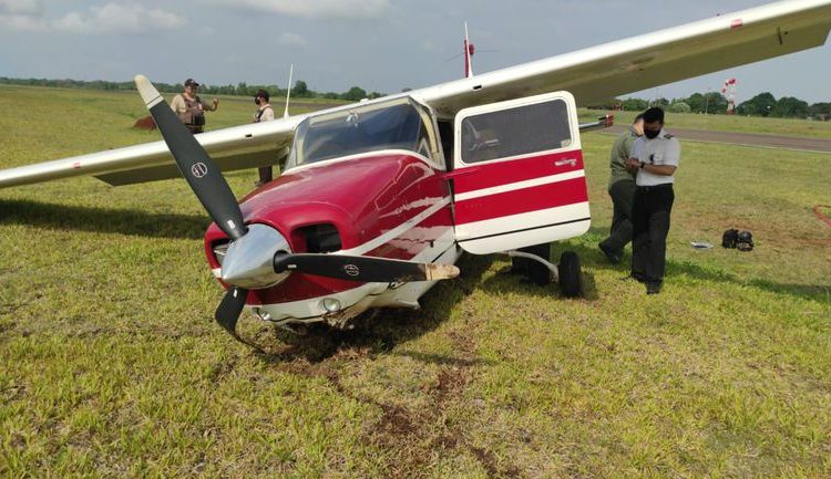 Avião acidentado. Foto: Cortesia