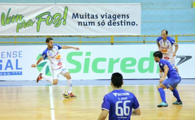 Partida de ontem. Foto: Nilton Rolin/Foz Cataratas Futsal