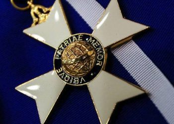 (Brasília - DF, 20/04/2018) Medalha com o Grau de Grã-Cruz da Ordem de Rio Branco. Foto: Marcos Corrêa/PR