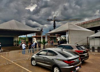 Tendas montadas para receber os presidentes no canteiro de obras da ponte. Foto: Flávio Miranda/Itaipu Binacional