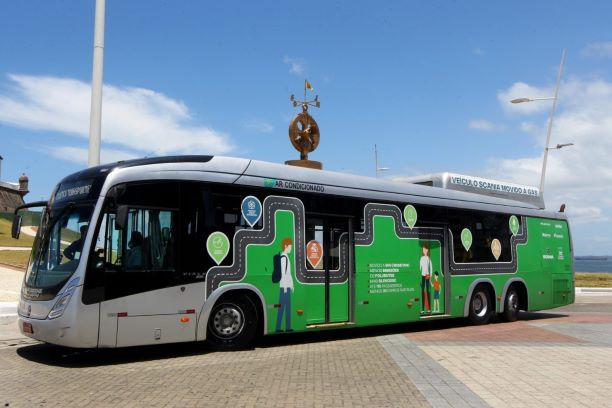 Ônibus movido a biometano. Foto: PMFI/Divulgação