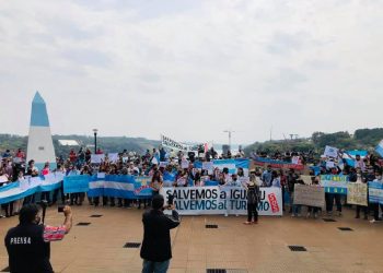 A mobilização está marcada para terça-feira (3), às 11h da manhã, em Puerto Iguazú. (Foto: LaVozDeCataratas)