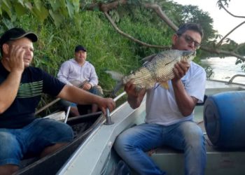 IAT apreende equipamentos de pesca ilegal nos rios Ivaí, Paraná e Piquiri. Foto: IAT/Divulgação