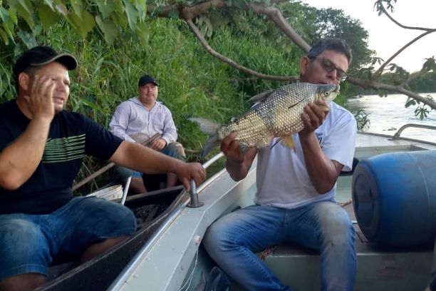 IAT apreende equipamentos de pesca ilegal nos rios Ivaí, Paraná e Piquiri. Foto: IAT/Divulgação