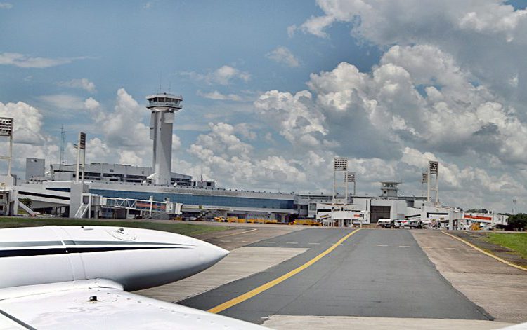 Vista da pista do aeroporto Silvio Pettirossi. Foto Agência IP