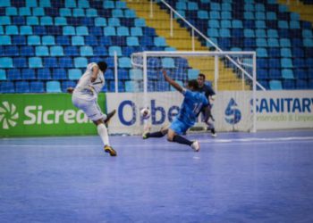 Jogo de ontem. Foto: Leonardo Hübbe / Taça Brasil de Futsal