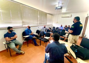 Reunião de ontem. Foto: PRF/divulgação