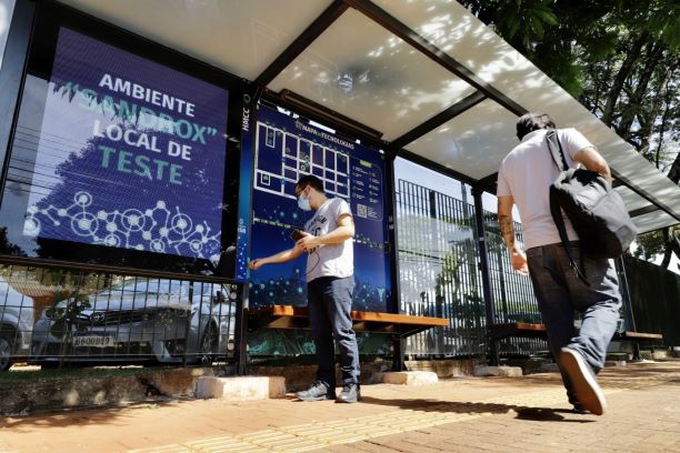 São quatro pontos de ônibus onde essas tecnologias estão funcionando em fase de testes. Foto: PTI