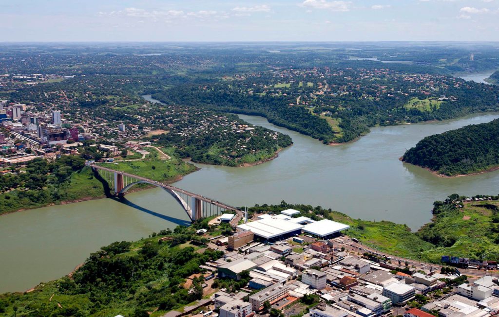 Ponte da Amizade, visão do Lado Brasileiro. (Autor: Caio Coronel)