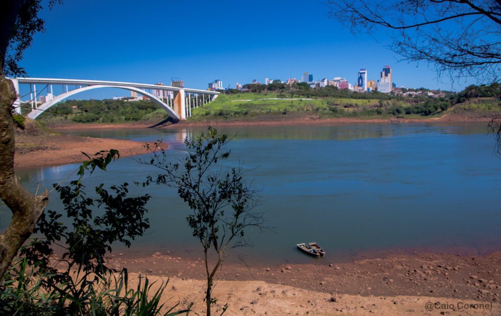 Ponte da Amizade, visão do Lado Brasileiro.