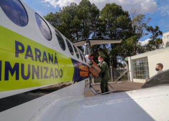 Entrega de vacinas para as regionais de saúde do Paraná. Foto Gilson Abreu/AEN