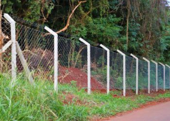 Cerca instalada pela Itaipu nas áreas de proteção. Foto: Coofamel