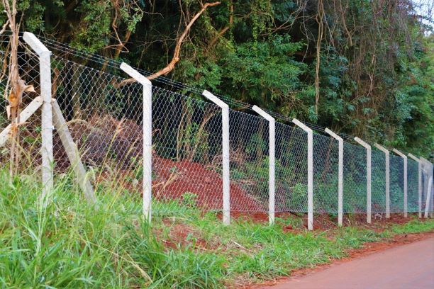 Cerca instalada pela Itaipu nas áreas de proteção. Foto: Coofamel