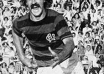 O ex-jogador de futebol Barcímio Sicupira Junior, que faleceu neste domingo (7/11), é até hoje o maior artilheiro da história do Athletico. Foto: Prefeitura de Curitiba/Divulgação