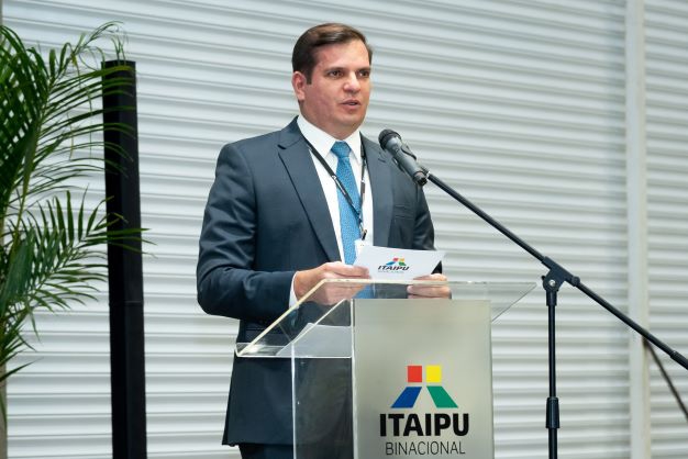 diretor financeiro itaipu