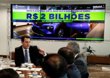 O governador Carlos Massa Ratinho Junior recebeu, no Palácio Iguaçu, o vice-presidente executivo de Produção do Grupo Renault, José Vicente de Los Mozos, e executivos da multinacional. Foto: Albari Rosa/AEN