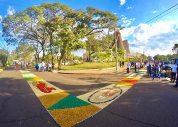 Celebração de Corpus Christi em Foz do Iguaçu. Foto: Caio Coronel/Cortesia