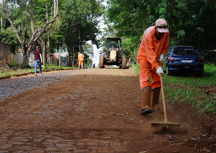 Os trabalhos começaram ontem (11) na 
Rua das Missões. Foto: `PMFI/Divulgação