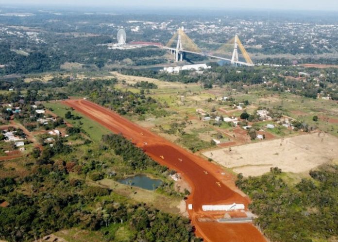 Obras de acesso à Ponte da Integração no lado paraguaio. Foto: MOPC/Divulgação