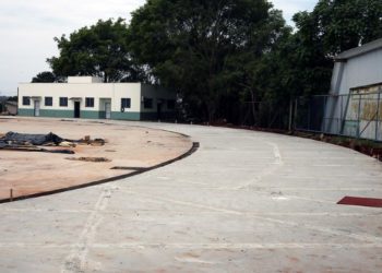 Andamento das obras da Pista de Atletismo do Ginásio Costa Cavalcanti. Fotos: Welyton Manoel/PMFI