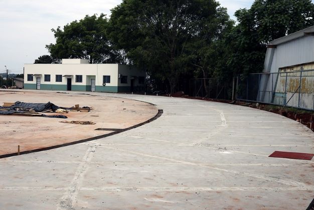 Andamento das obras da Pista de Atletismo do Ginásio Costa Cavalcanti. Fotos: Welyton Manoel/PMFI