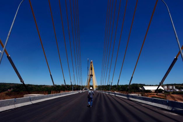 Nova ponte Brasil-Paraguai, em Foz do Iguaçu, pronta para serinagurada.
Fotos: Albari Rosa/AEN
