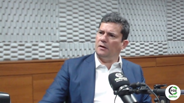 Sergio Moro em entrevista ao programa Contraponto, nesta sexta-feira (25). Foto: captura de tela/Rádio Cultura
