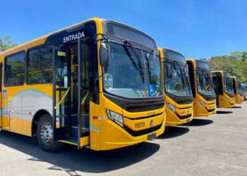 Ônibus novos que começarão a circular na sexta-feira (11). Foto: Abilene Rodrigues/PMFI