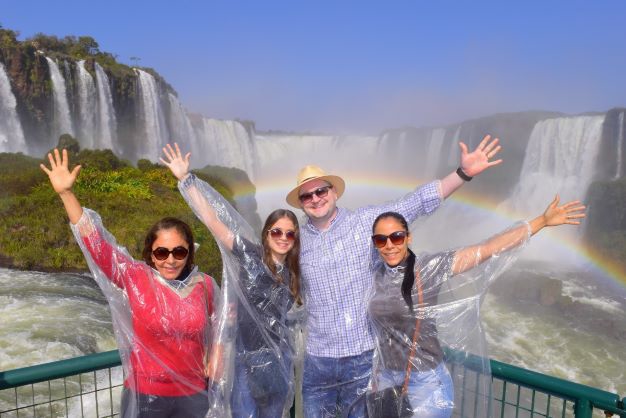 Visitantes nas Cataratas do Iguaçu. Foto: Fábio Júnior #FotoEquipeCataratas