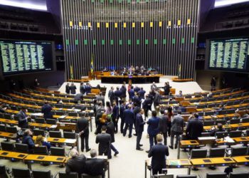 Votação de ontem (11) da PEC Fura-Teto. Foto: Pablo Valadares/Câmara dos Deputados