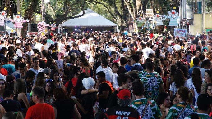 Carnaval da Saudade na Rua Marechal Floriano. Foto: Antonio Lopes/PMFI