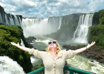 Visitnte nas Cataratas do Iguaçu. Foto: Nilmar Fernando/divulgação