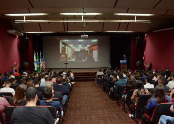 DR. STEPHEN B. BAYNE – Ph.D., MS e BS em Engenharia Elétrica pela Texas Tech University. Foto: UDC/Divulgação