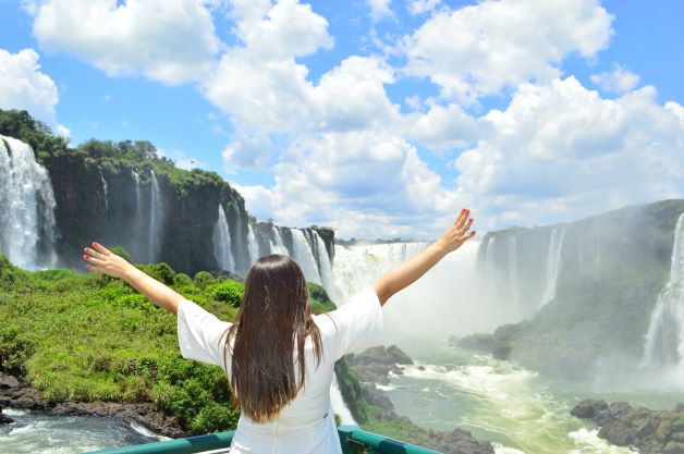 Visitante nas Cataratas do Iguaçu Foto: Wesley Maurício #FotoEquipeCataratas