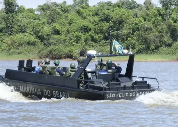 Desta forma, o trânsito e a navegação de embarcações serão interditados entre 07h30 e 12h00 do dia 14, nas proximidades dos municípios de Itaipulândia-PR e São Miguel do Iguaçu-PR.