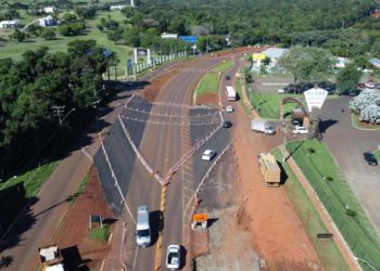 Estágio das obras de duplicação da rodovia que leva ao Parque Nacional do Iguaçu. Fotos DER