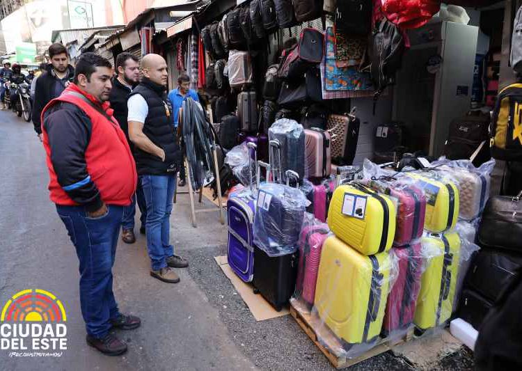 Além da flutuação do câmbio, a atuação dos falsos guias estão afastando os compradores brasileiros Este. Foto: divulgação