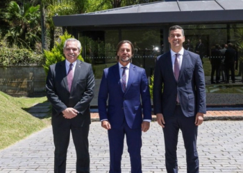 Encontro dos presidentes em Montevidéu, na última sexta-feira (27), Foto: Agência IP/Divulgação