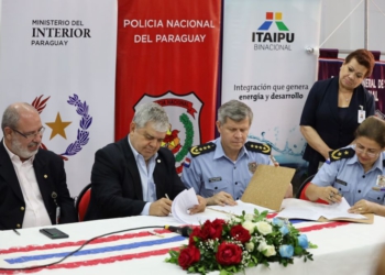Assinatura do acordo hoje. Foto: IB/Margem paraguaia