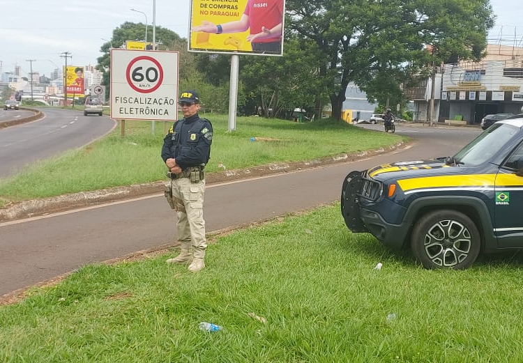 PRF atuando na entrada na Ponte da Amizade, Foto: divulgação