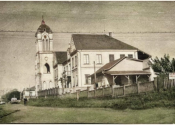 Foto da igreja reconstruída tirada no início do século passado. Foto: divulgação