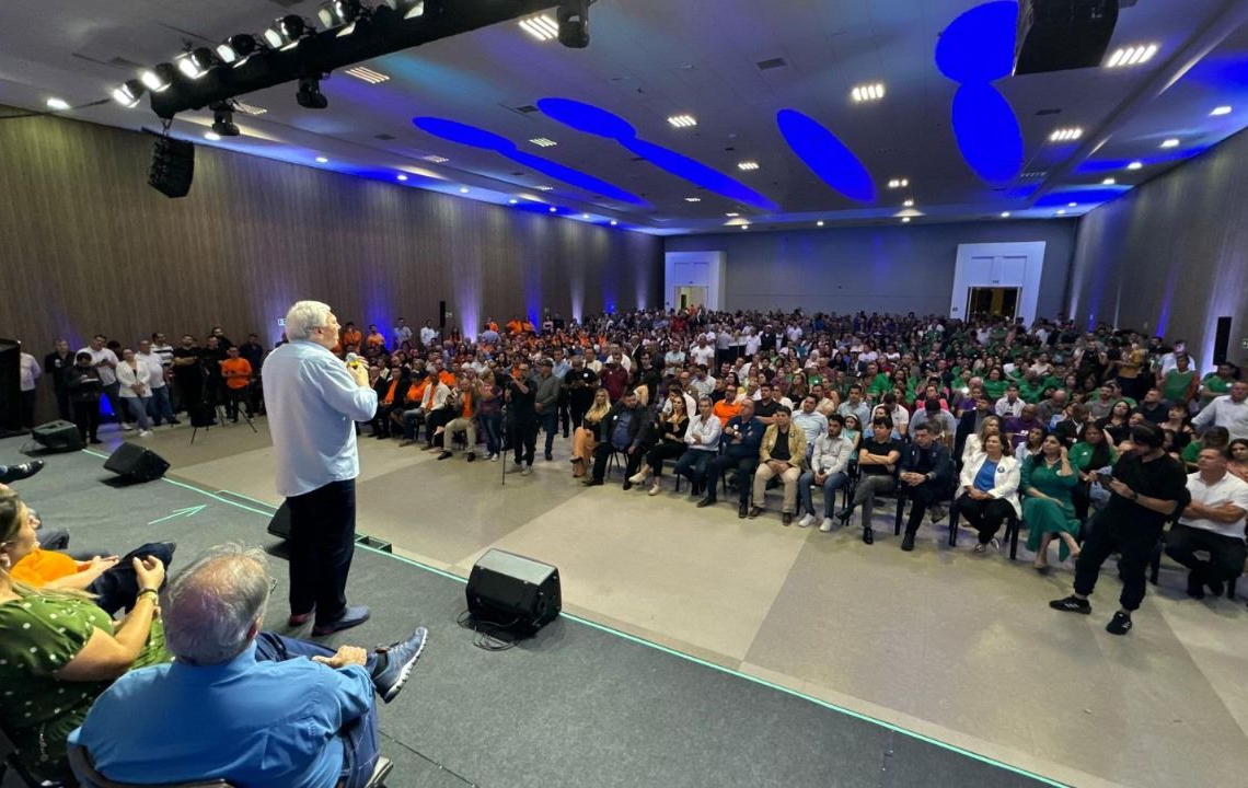 Convenção de definiu Mac Donald candidato a prefeito de Foz. Foto: divulgação