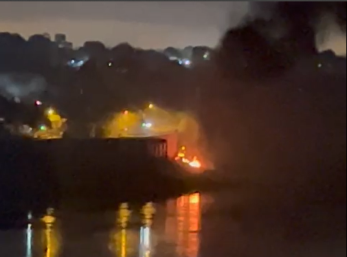 Lixão pegando fogo. Foto: captura de vídeo