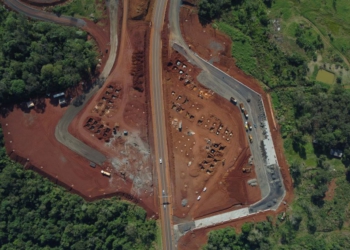 A medida é necessária para avançar na construção da nova aduana Brasil – Argentina, parte da obra de implantação da Rodovia Perimetral Leste de Foz do Iguaçu. Foto: DER-PR