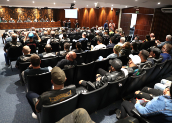 Audiência ocorreu no Plenarinho da Assembleia Legislativa na noite desta quarta-feira (4). Foto: Valdir Amaral/Alep