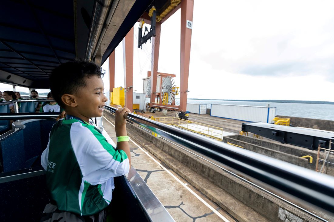 Visitante na Itaipu. Foto ilustrativa: Jean Pavão/Itaipu Binacional.