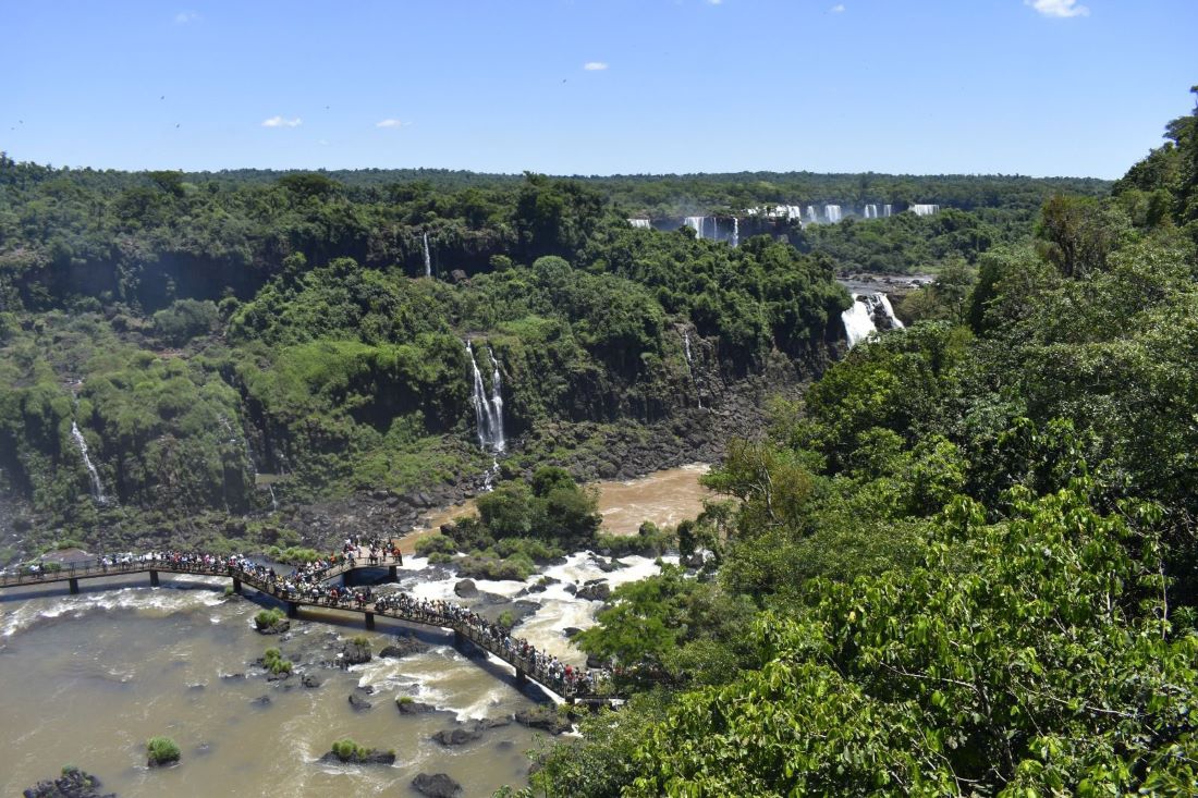 Passarela principall das Cataratas do Iguaçu. Foto: Bruna Nieradka