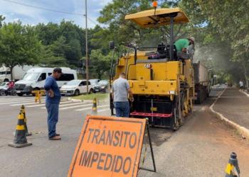 Obras em andamento na Avenida Paraná. Foto: divulgação/PMFI