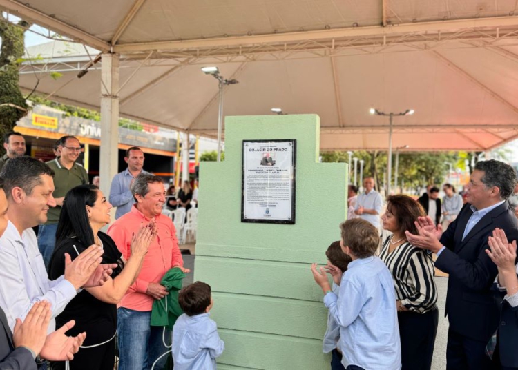 Inauguração da Pista de Caminhada da Avenida JK. Foto: Divulgação/PMFI